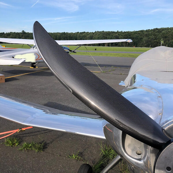 Eagle Wings propellers with extra strong blades made of pure carbon fiber