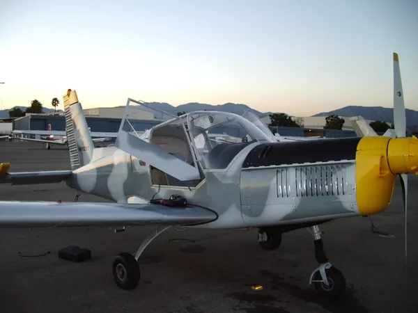 Glazing of Zlin Z-42/43