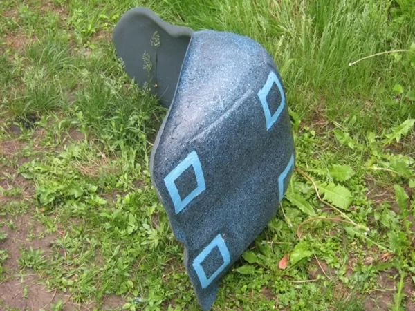 Seats. Weight - 1.6-1.9 kg. Height 650 mm, width 470 mm, depth 470 mm.